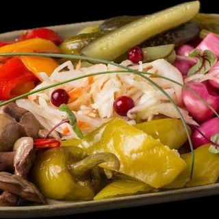 Соленья и маринады (200г)