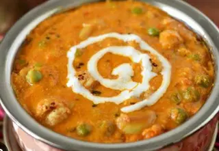 Kaju Mutter Makhani