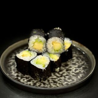 44. Avocado roll 8 pezzi