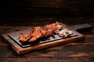 Шарено месо на BBQ