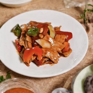 162 .Maiale piccante辣子猪肉