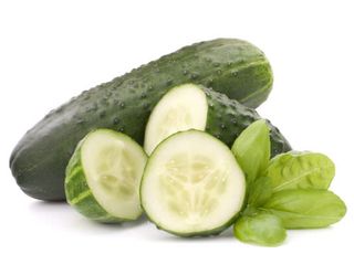 Pepinos Frescos (2 Ud - Peso Aprox 500 Grs)