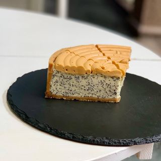 Чизкейк мак та карамель