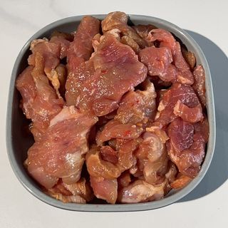 Carne de cerdo aliñado