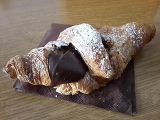 Cornetto cioccolato fondente