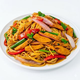 Tallarín Saltado