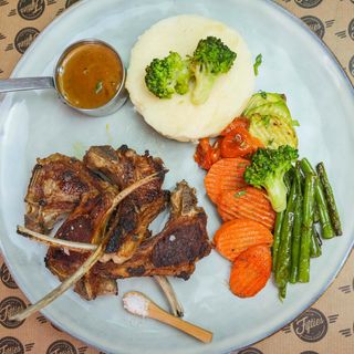 CÔTELETTE D'AGNEAU (300 GR)