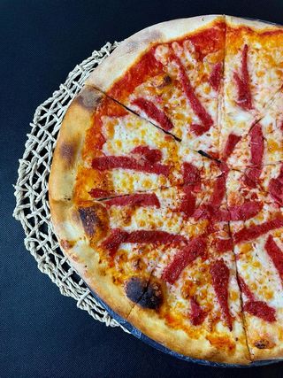Pizza salami (33 cm.)