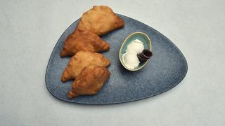 Punjeni uštipci sa pršutom