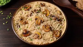 MUSHROOM RICE