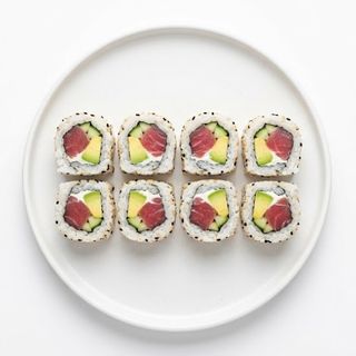 Tuna Avocado Roll Uramaki (8 Pzs.)
