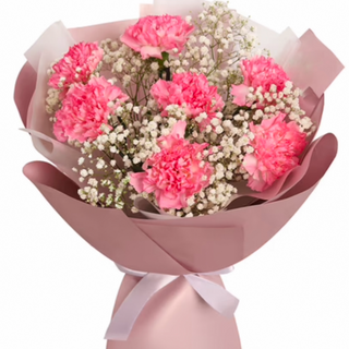 Bukiet goździków z gipsówką