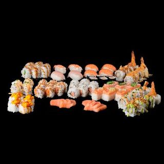 601 - BOX FAMILY DELUX (76 PZ)