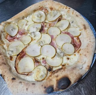 Pizza Gorgonzola De Pera
