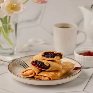 Млинці з маком та вишнею (1кг), заморожений напівфабрикат