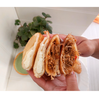 Empanada De Carne Mechada