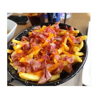 Patatas Cheese-Bacón