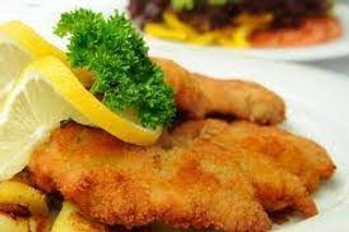 Цял свински джолан с кисело зеле и туршия