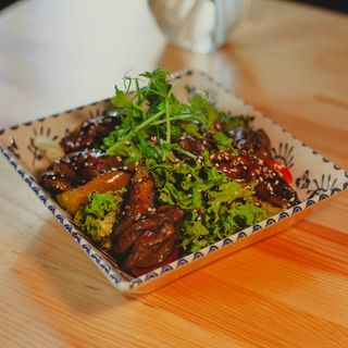 Теплий салат з печінкою (300г)