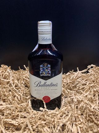 Віскі Ballantine's Finest Blended Scotch 40% (500мл)