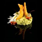 Скариди темпура върху ризото с мус от грах (400гр)