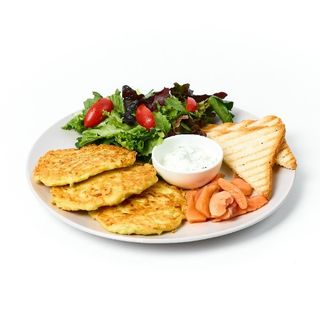 Драники из  кабачков с семгой ( 410 г)