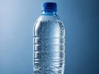 Woda gazowana 0,5l