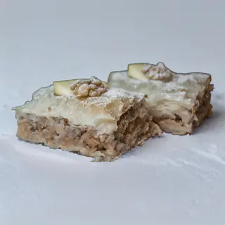 Pita s jabukama i orasima