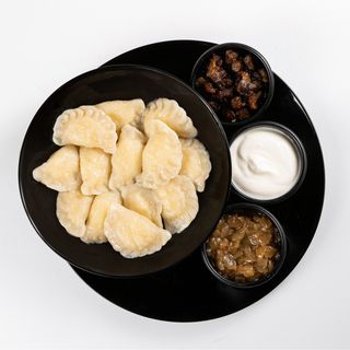 Вареники з картоплею та домашнім сиром (300г)