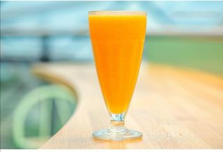 Zumo de mango (16 oz.)