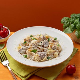 Паста з білими грибами