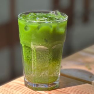 Matcha tonic 