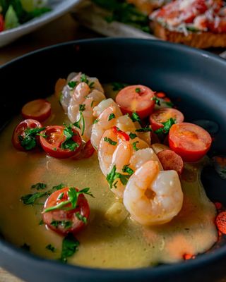 Krewetki w białym winie