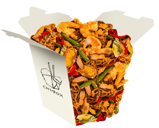 Soba cu crevete și carne de pui