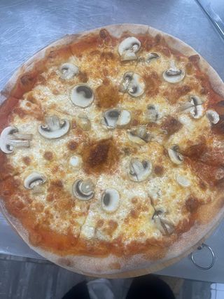 Pizza Al Funghi (30 Cm.)