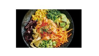 Salmone poke crudo