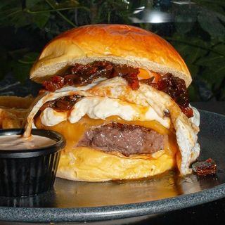 BURGER DEL MES