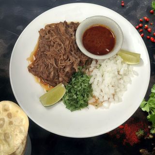 Birria de Res (6 Tacos)