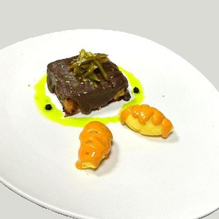 un cerdito de canarias a china