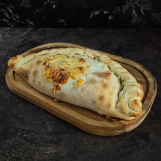 Pizza Calzones Especial (Mediana)