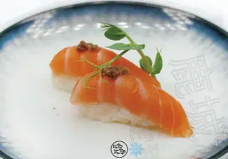 72. Nighiri salmone tartufo