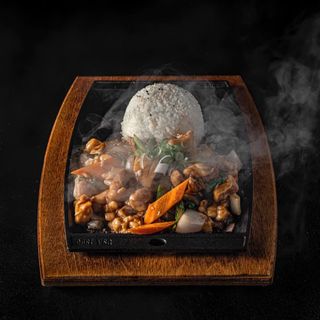 Arroz blanco con Pollo Kung Pao 