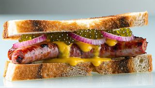 Sandwich cu virsli de Halmagiu