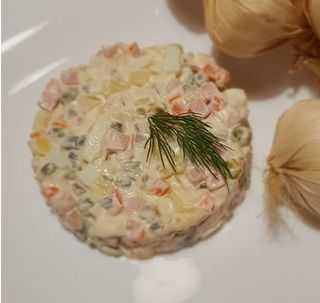 Салат М'ясний (200г)