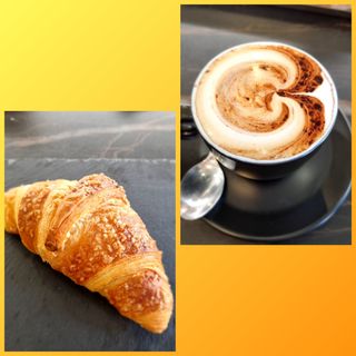 Menù cappuccino e croissant