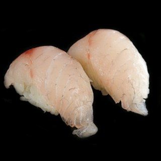 296.nigiri branzino scottato semplice(2pz)手握喷火白鱼