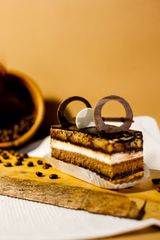 Tortă Ciocolată-Caramelă