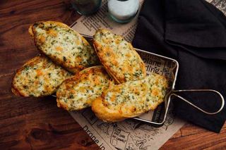 Cheesy Garlic Bread     