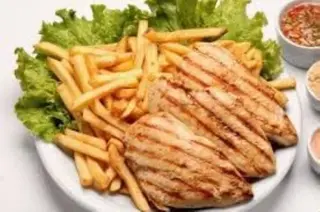 Pileće bijelo sa pomfritom