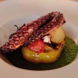 რვაფეხა გრილზე ბოსტნეულით